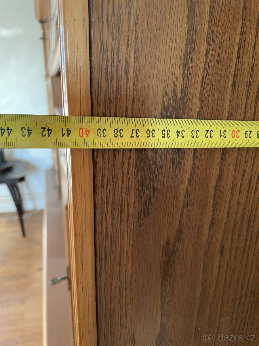 Nábytková stěna (např. obývací pokoj). - 9