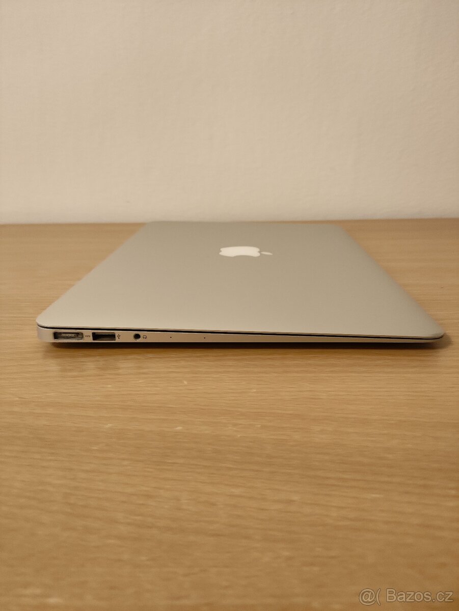 Apple MacBook Air A1466 – i5 | 8GB | 128GB - 9