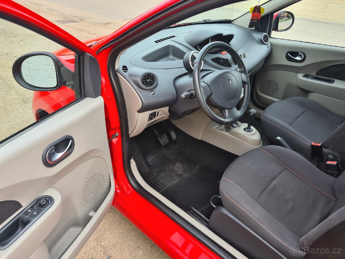 RENAULT TWINGO 1,2i 56 kW AUTOMAT KLIMA - 9