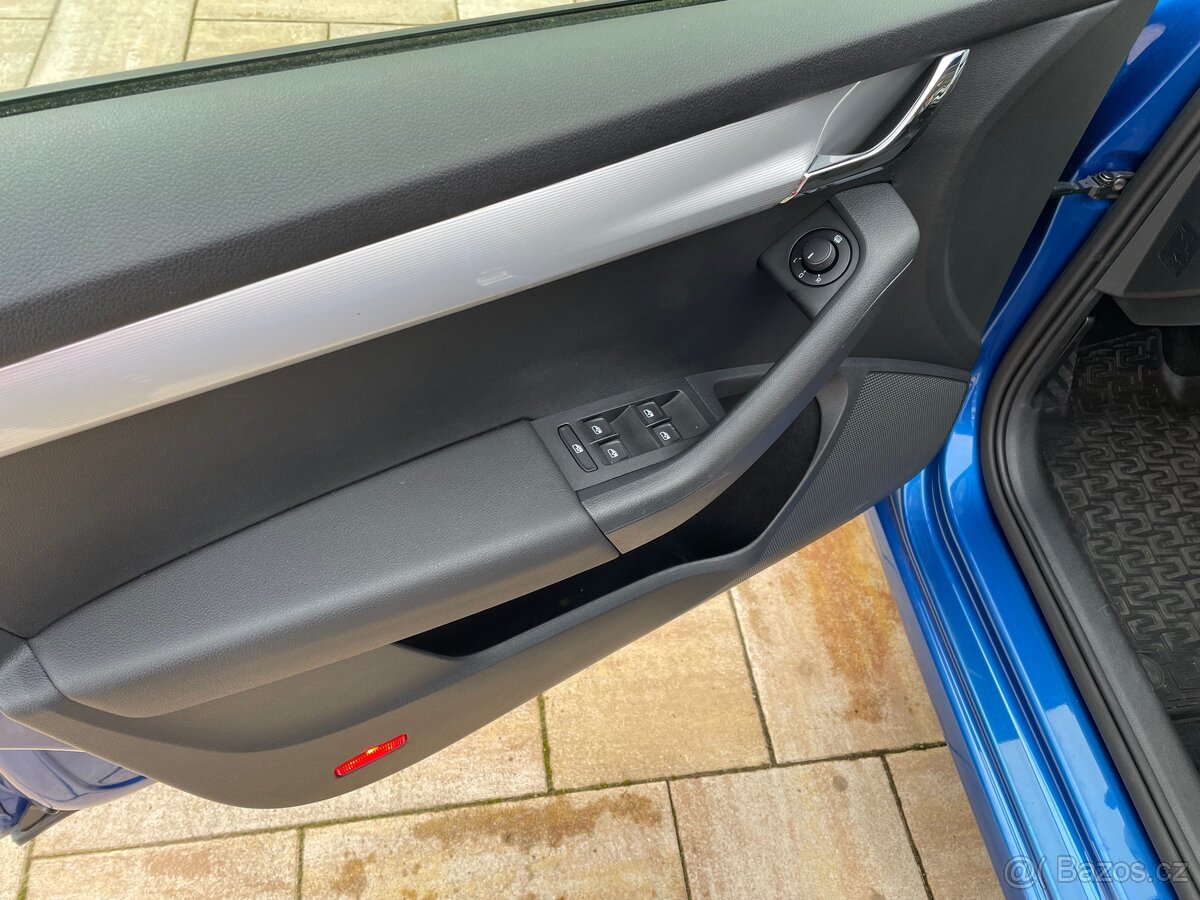 Škoda Octavia 2.0 TDI (najeto jen 107000 km) - 9