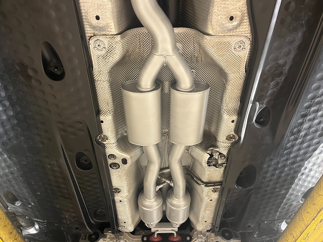 VW PASSAT B7 3.6FSI DSG 4Motion High Line 220kW TOP STAV DPH - 9