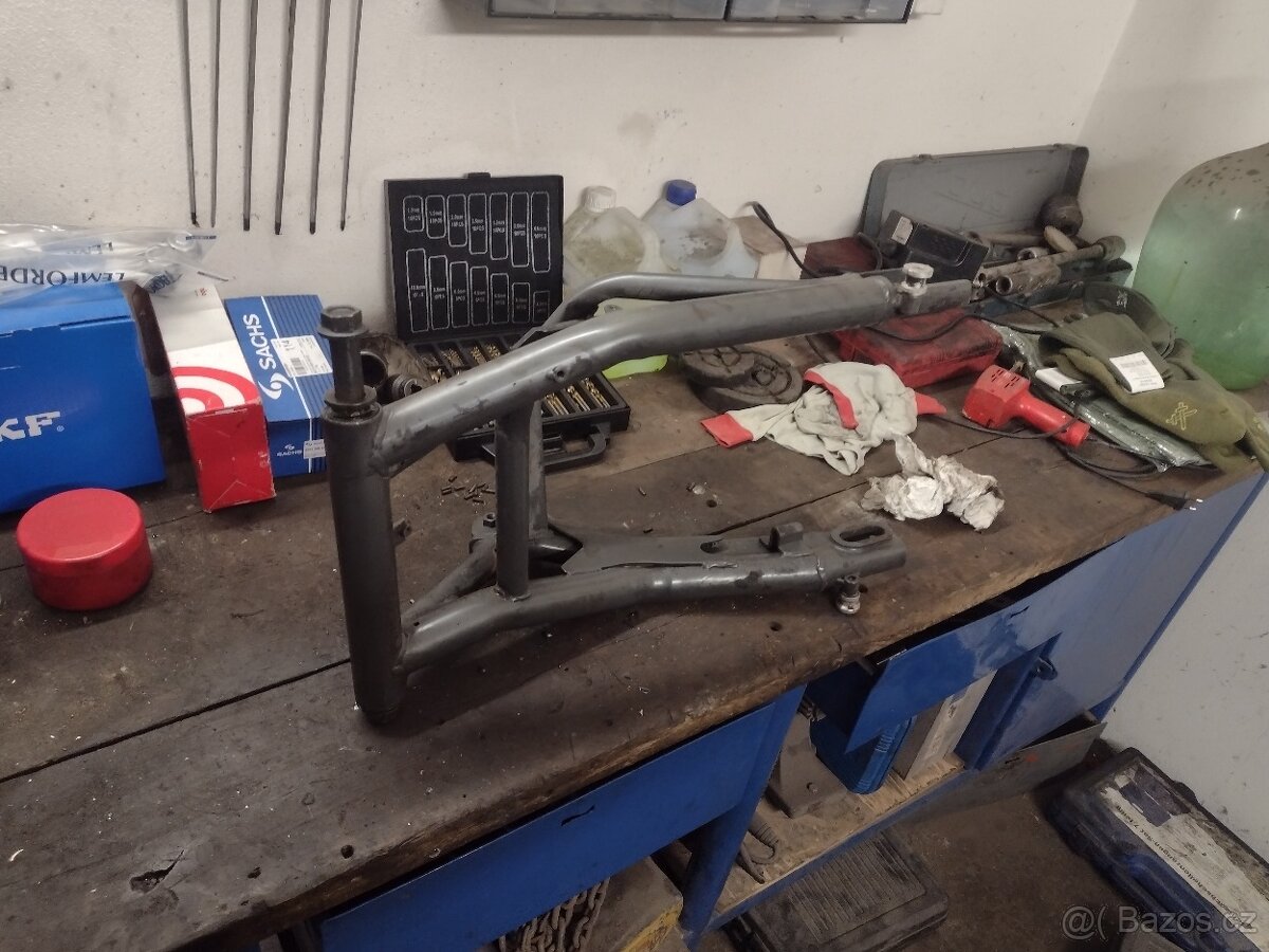 Benelli BN 302 A2 28 kW r. 2015 - 9