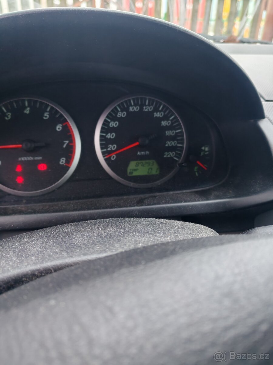 Prodám Mazda 2, najeto 87000 km, r.v. 2005/12 - 9