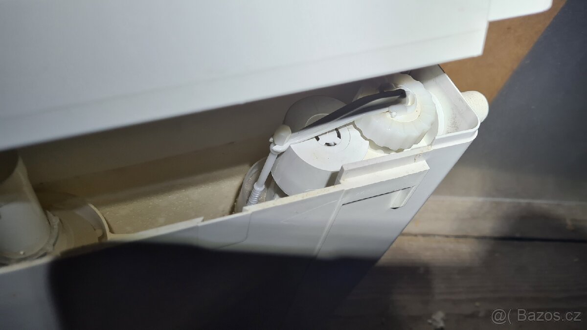 WC nádržka - 9