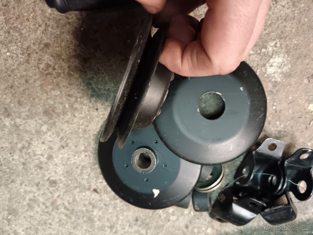 Škoda 1000MB díly - 9