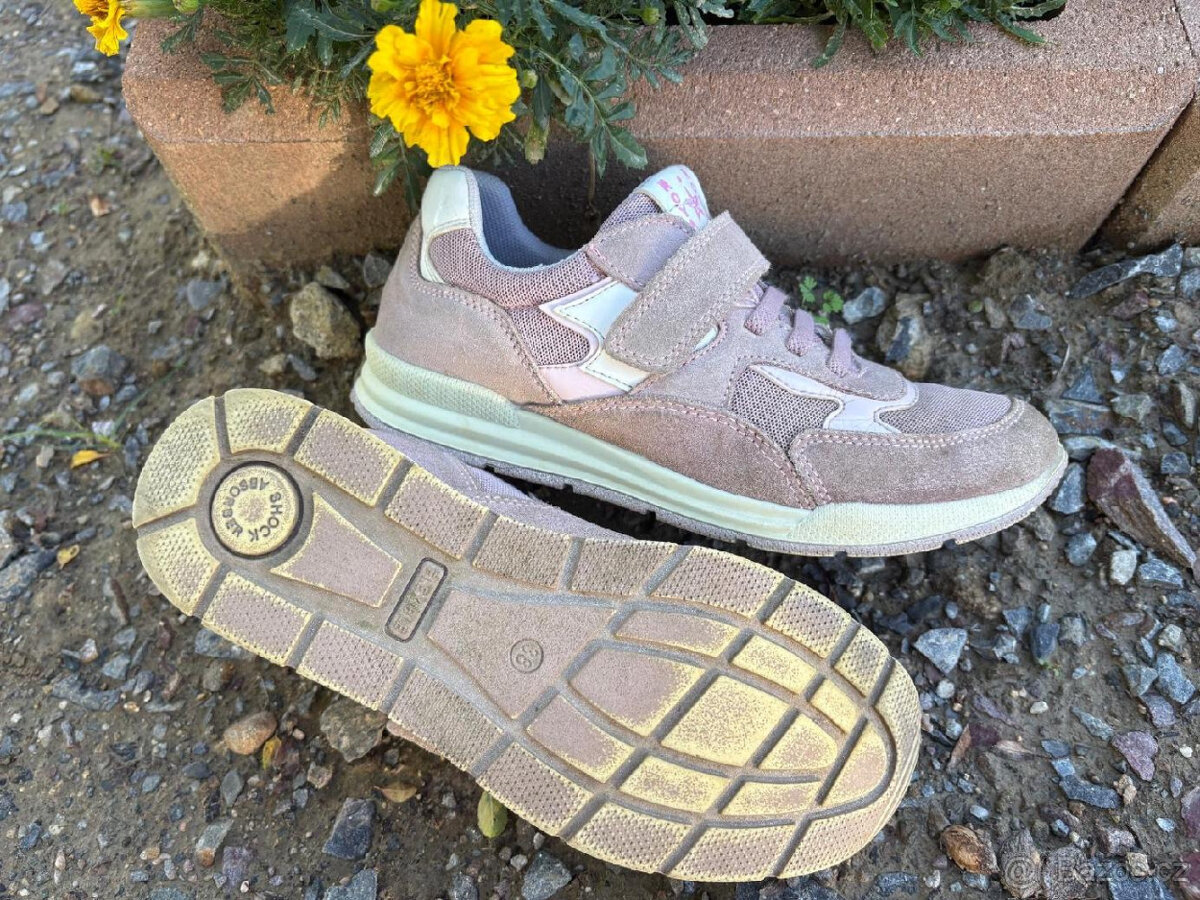 Tenisky Superfit vel. 37, Baťa vel. 37 a 38 - 9