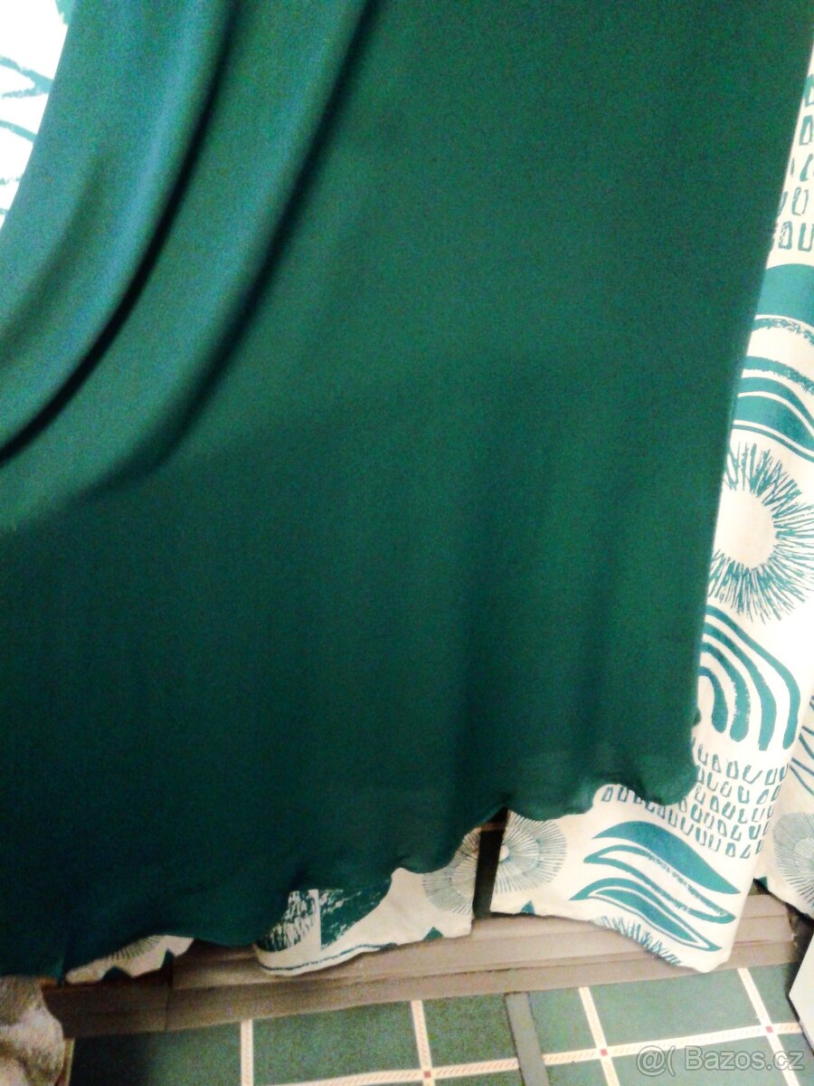 Elegantní dlouhé společenské šaty 46/48 - 9