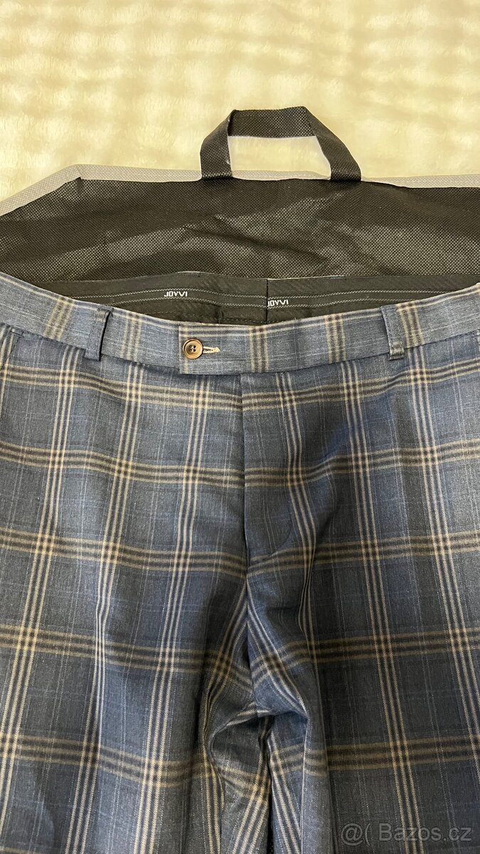 Prodám pánský oblek značky FERATT - 9