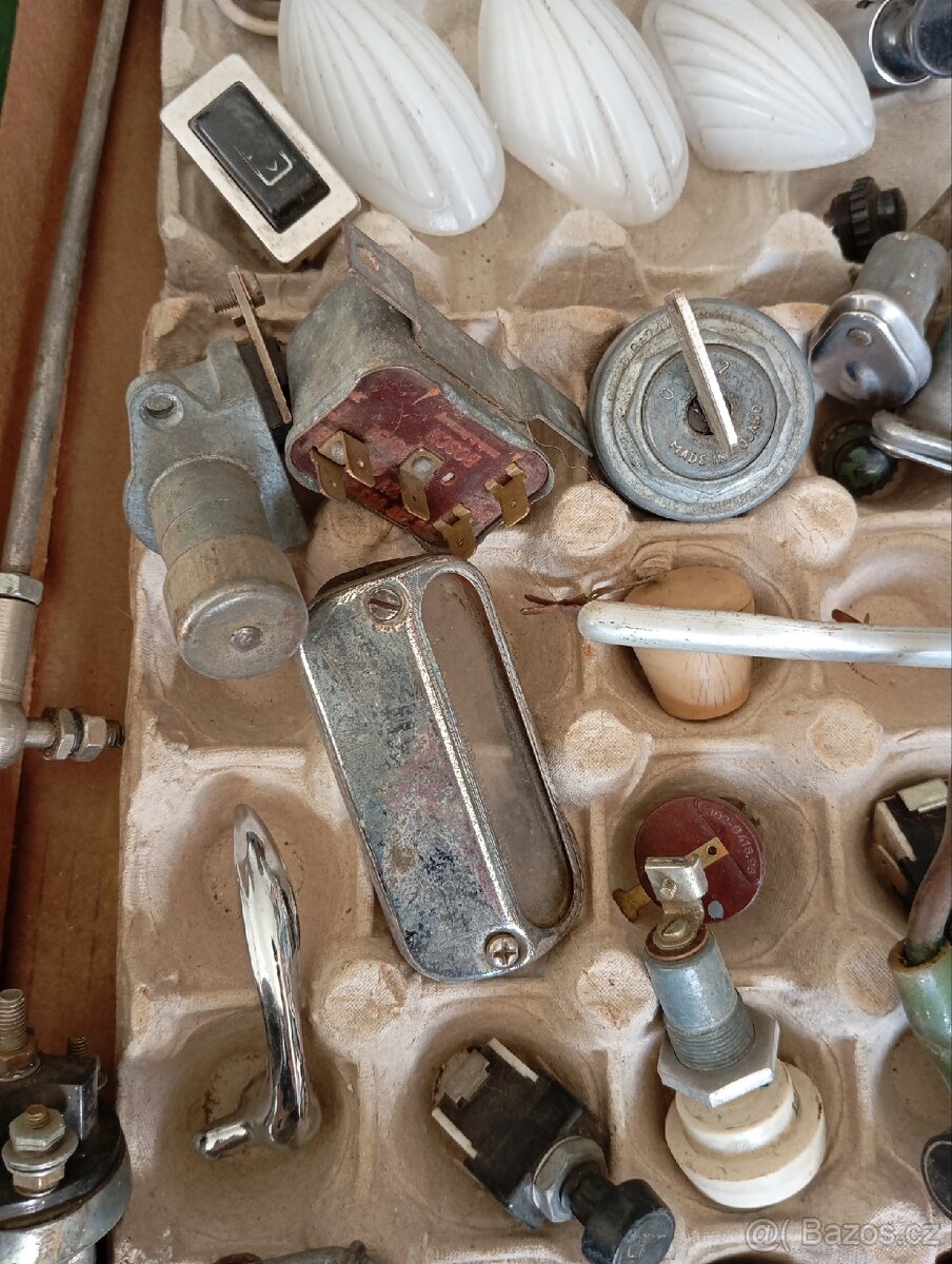 Staré díly škoda Tatra Praga Jawa aj - 9