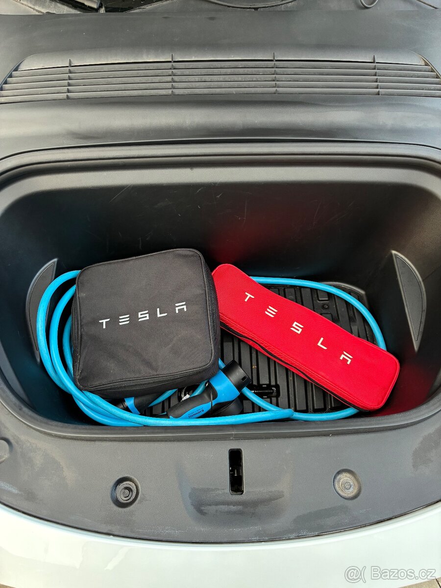 Tesla Model Y Long range | 1 majitel | top stav - 9