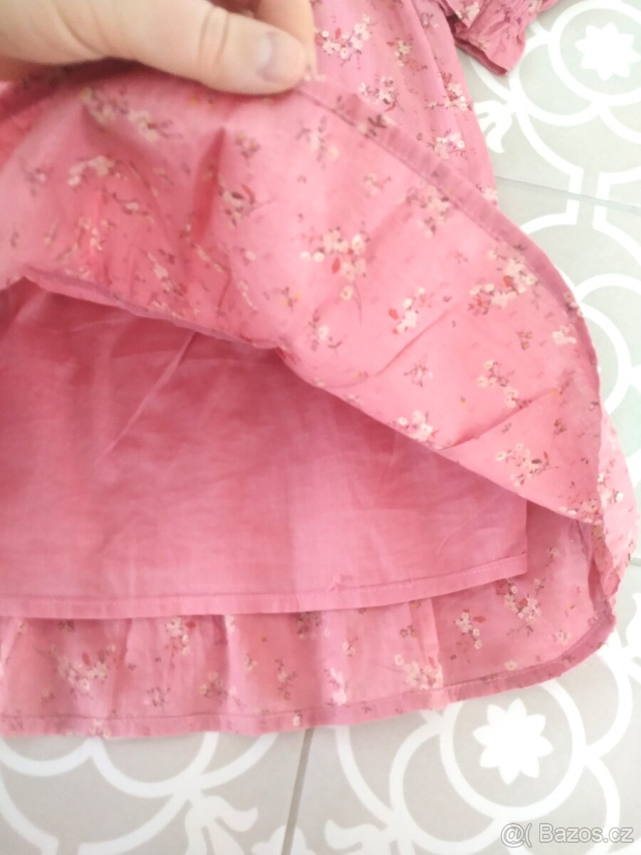 Nepoužité nové šaty Lindex 122 i 128 a 116 kytičky - 9