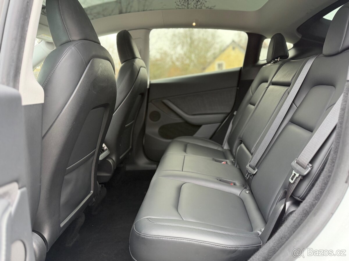 Tesla Model Y Long-Range 2023 DPH cena vcetně TOP 1.majitel - 9