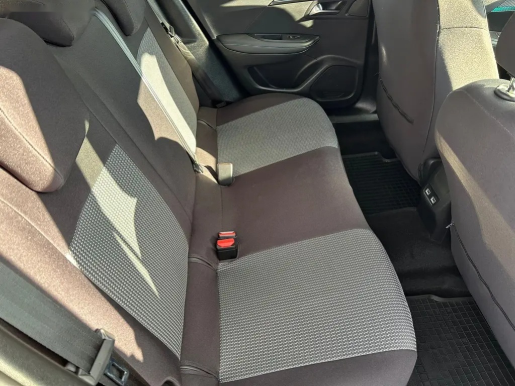 Peugeot 2008, ALLURE 1.2PT 100"MAN6"Zimáky - 9