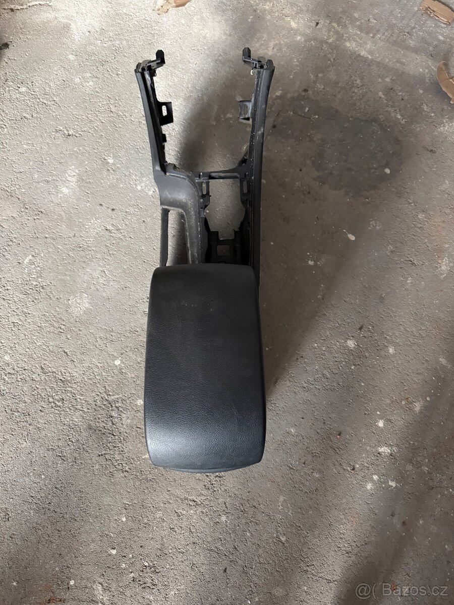 Prodám náhradní díly Ford Mondeo MK4 2007-2012 - 9