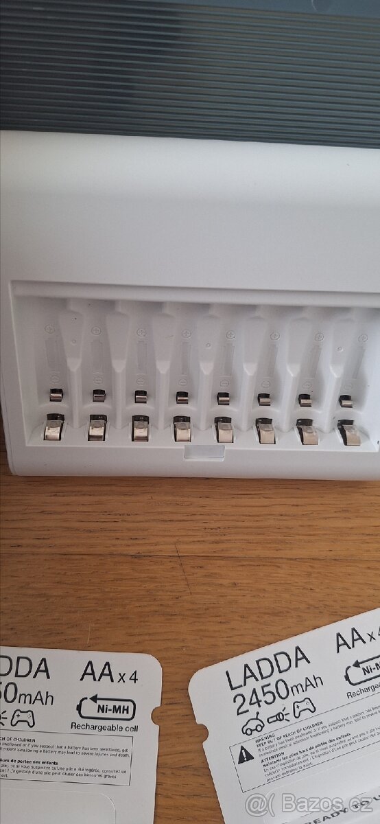 Nabíjecí baterie s nabíječkou Ikea. - 9