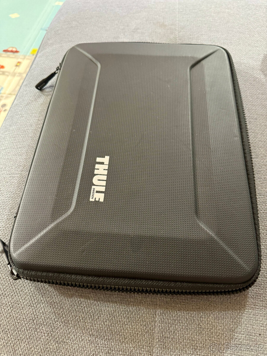 iPad Pro 12.9" (4. gen, 256 GB, Wi-Fi) + Magic Keyboard - 9