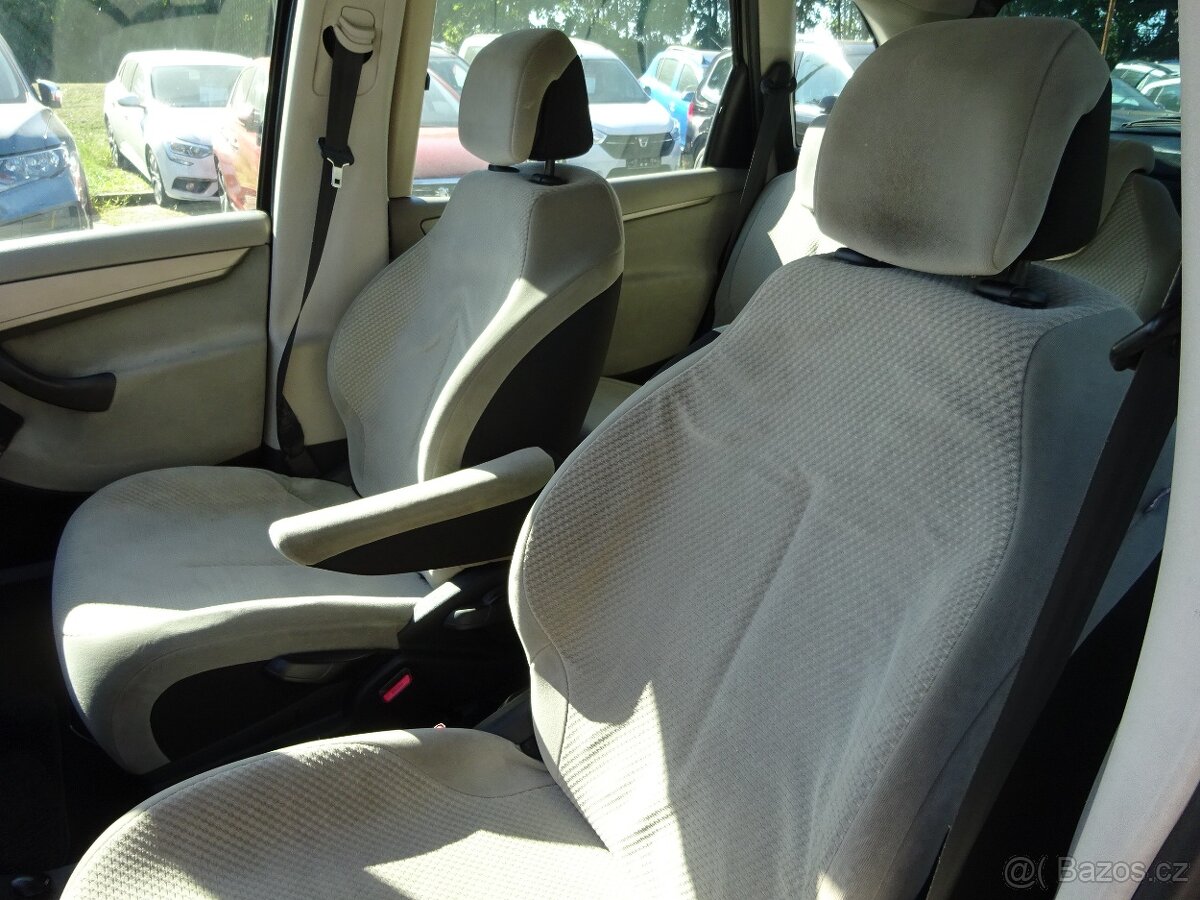 Citroën C4 Picasso 1,6 HDI - 9