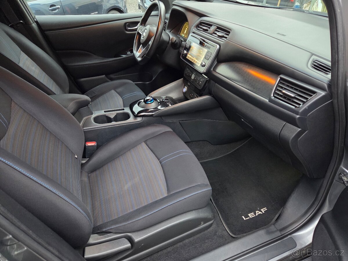 Nissan LEAF, 40 KWH - 9