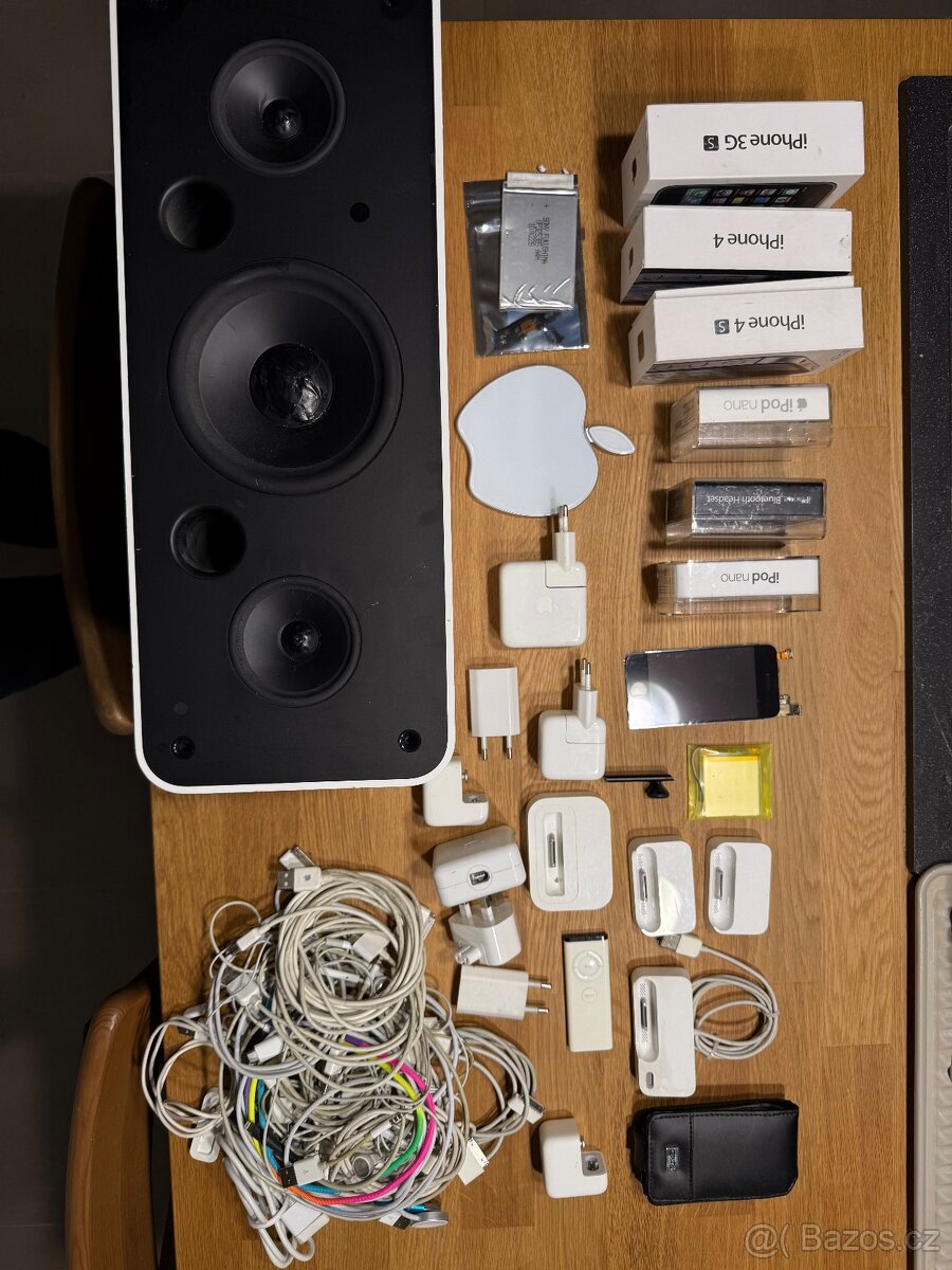 Apple iPod, iPhone sbirka - 9