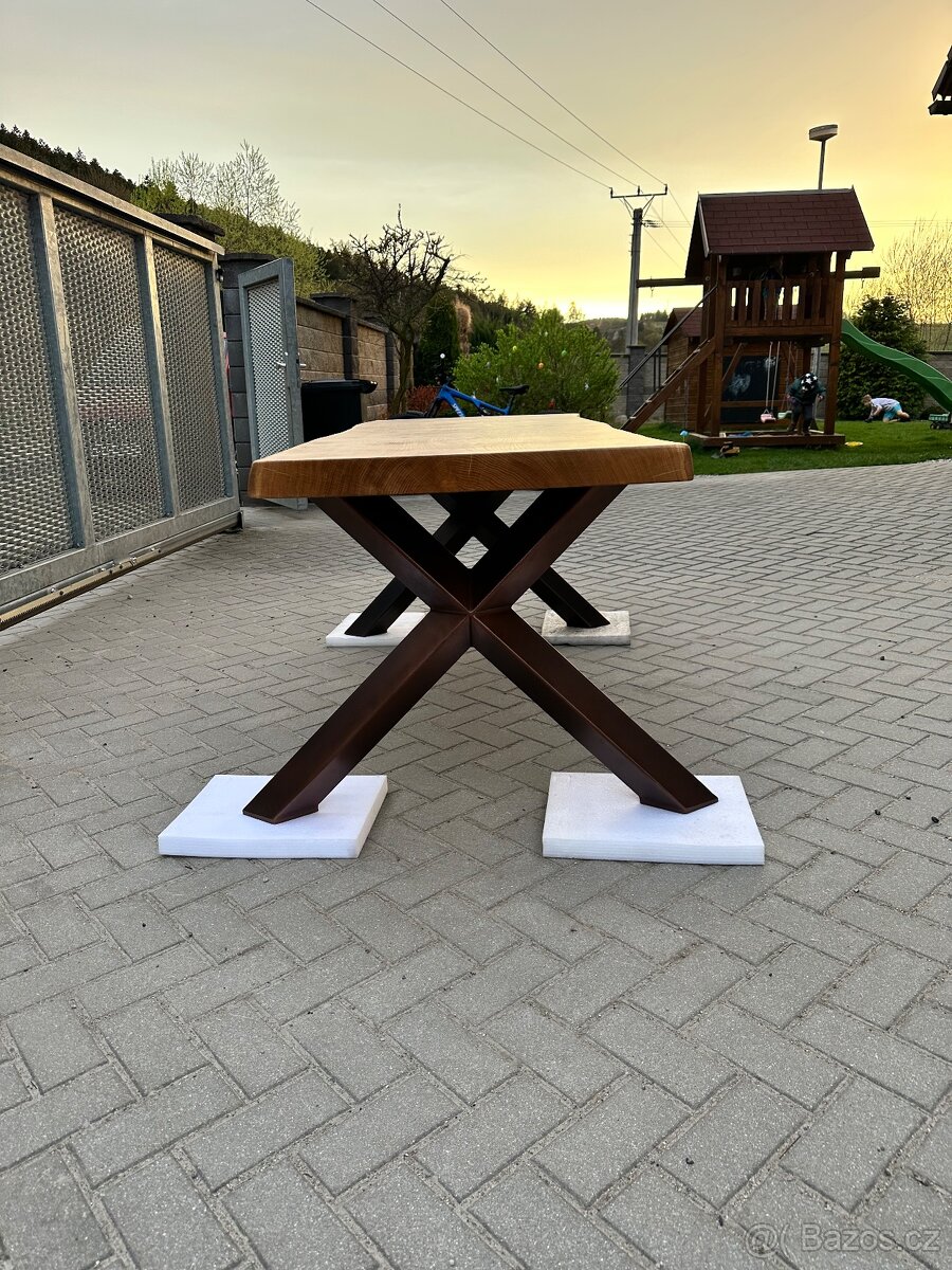 Dubový stůl masiv - 9