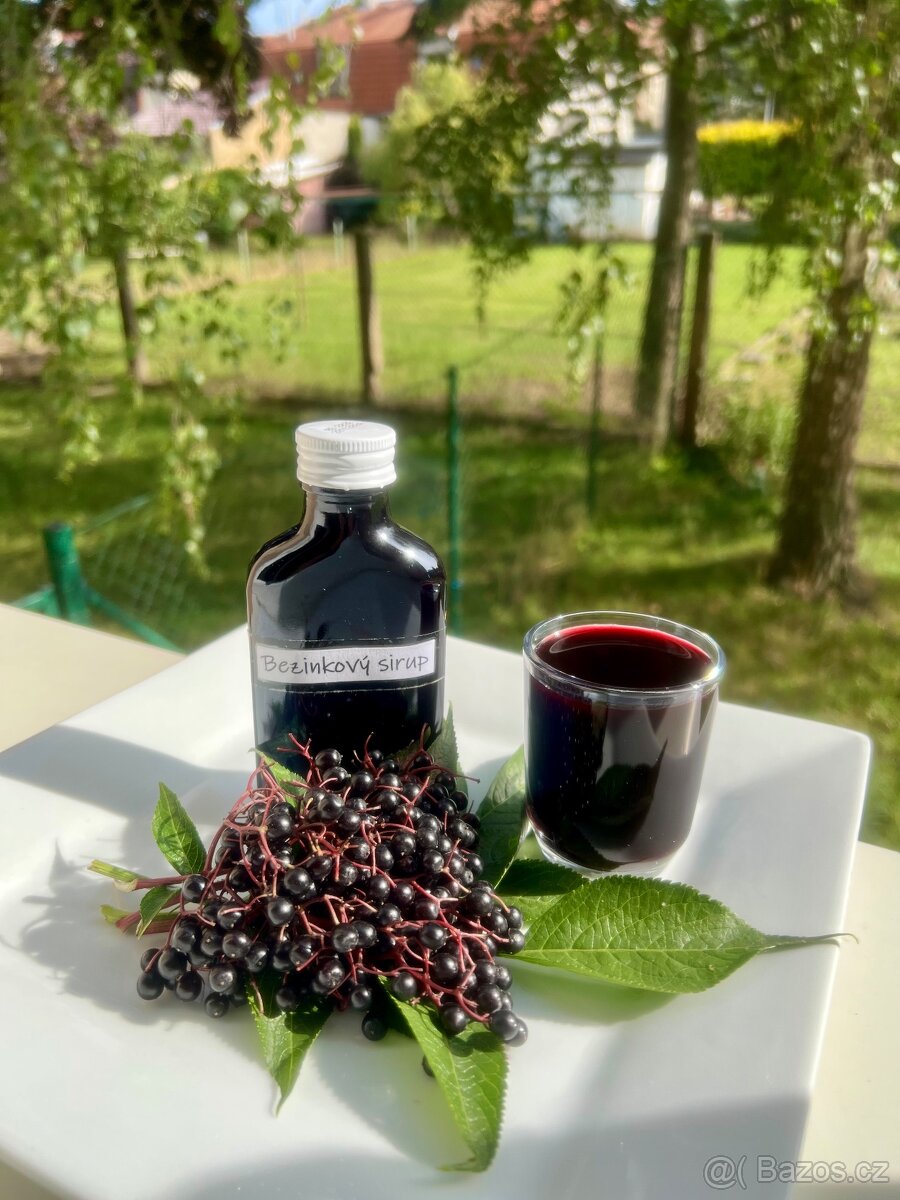 Čerstvý domácí bezinkový sirup - 9