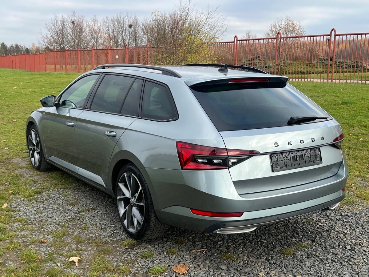 ŠKODA SUPERB KOMBI 1.4 TSi iV SPORTLINE - 9