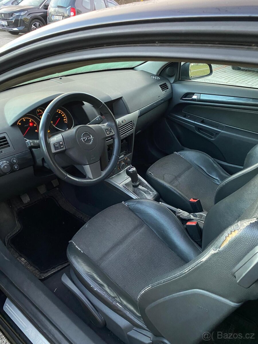 Opel Astra H GTC 1.7 CDTI (74 kW) - 9