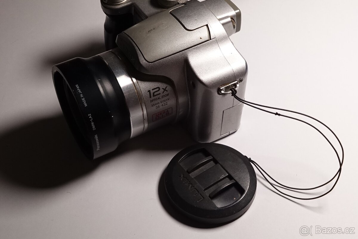 PANASONIC LUMIX DMC-FZ7 - 9