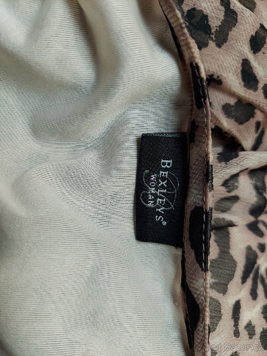 Jemná lehká halenka XXL. - 9