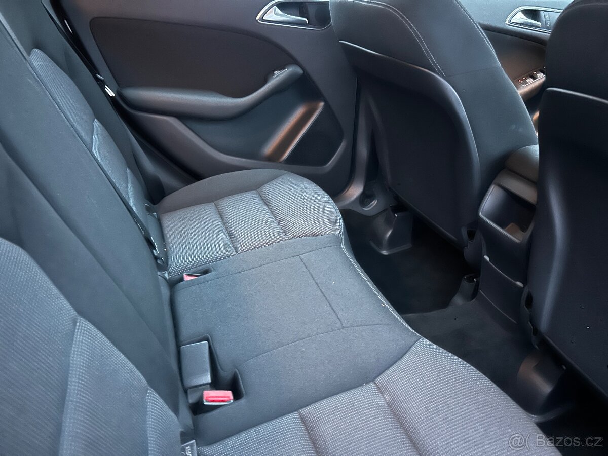 Mercedes-Benz B180 i, 1.6i 90kW, naj.61tis.km,automaticka p - 9