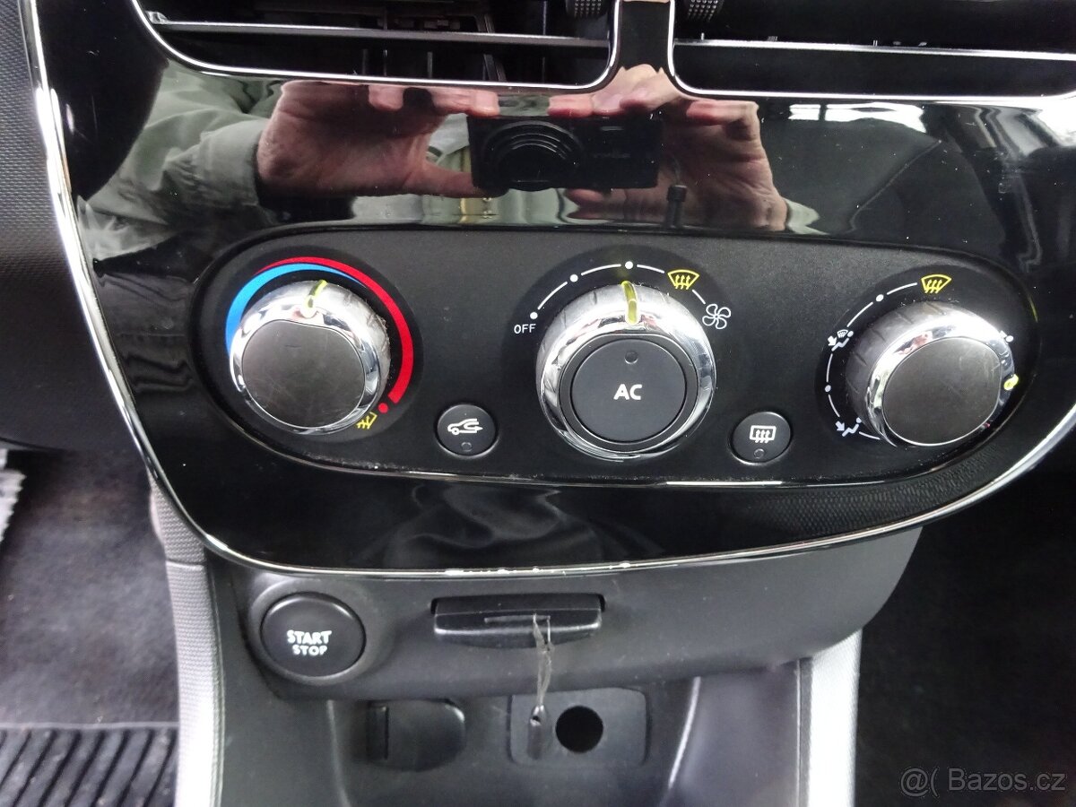 Renault Clio 1.2i Combi r.v.2014 (54 kw) klima stk:11/2027 - 9