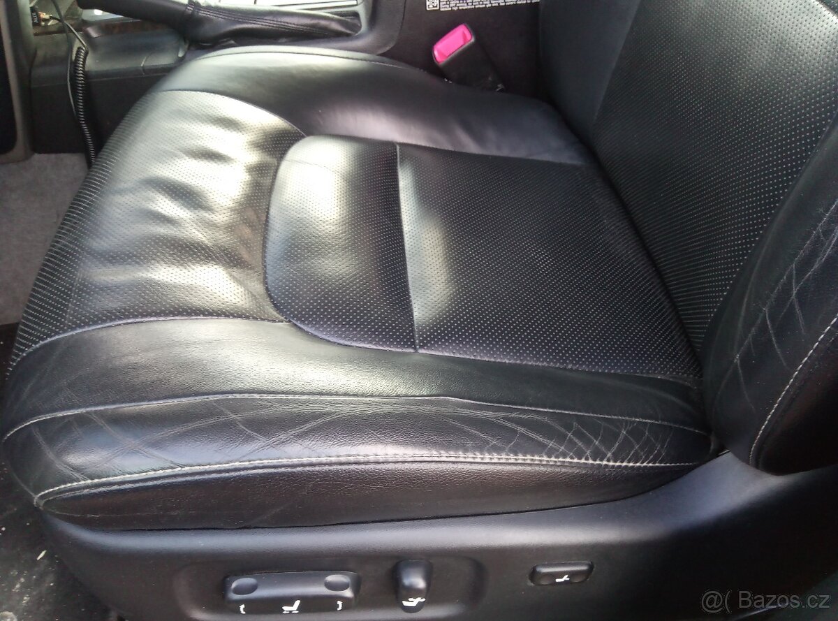 Toyota Land Cruiser 200 najeto 62 tis km - 9