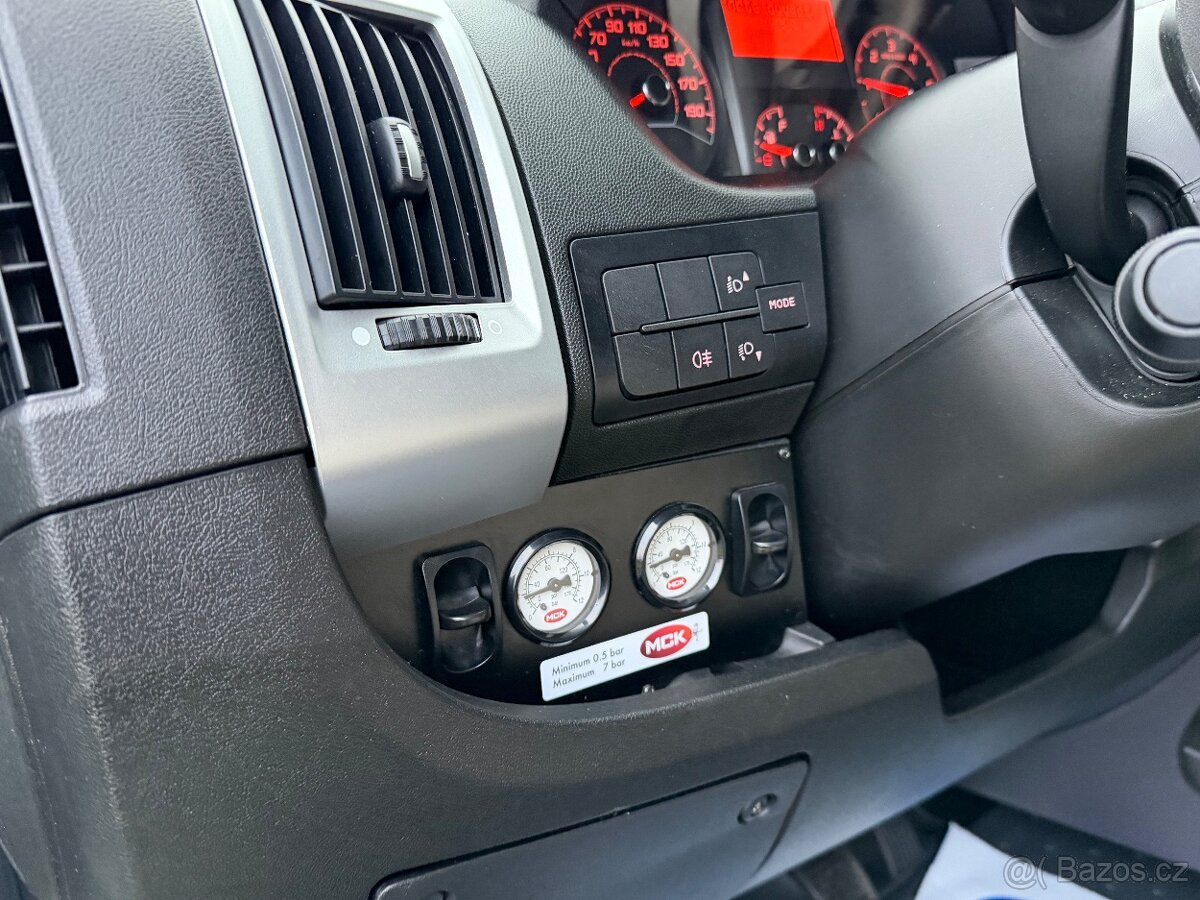 OBYTNÉ AUTO POLOINTEGRÁLNÍ BURSTNER LYSEO TD 727G HARMONY - 9