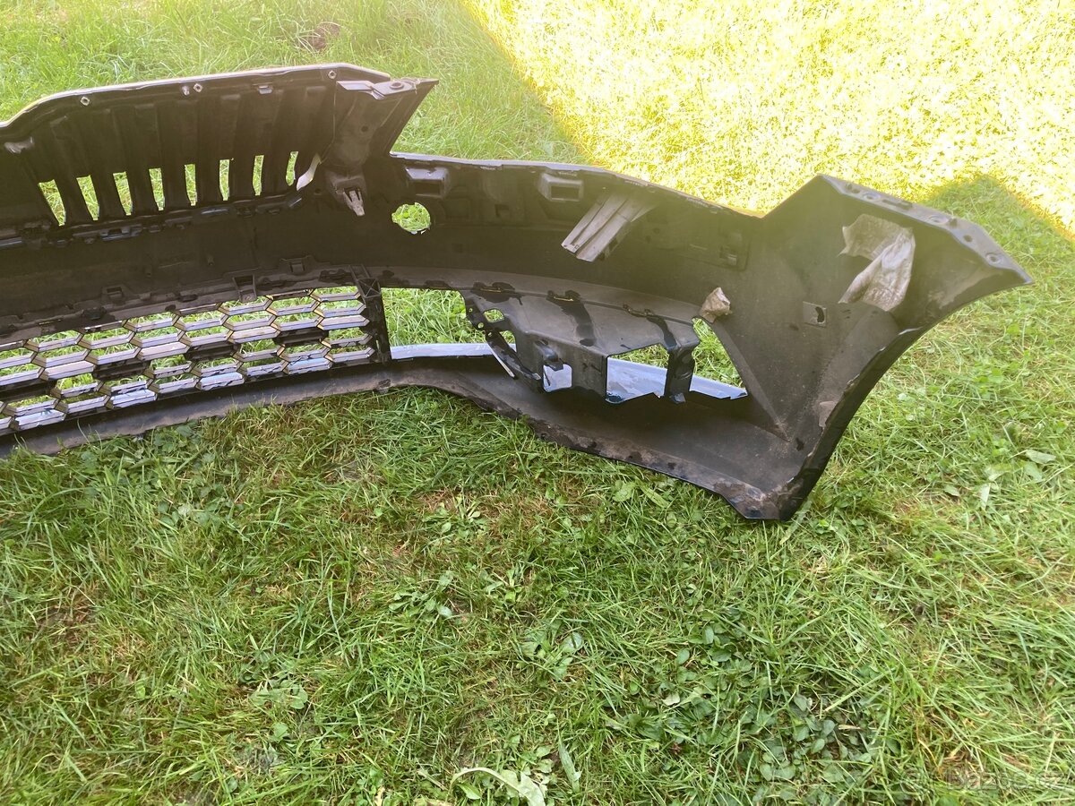 Přední část Škoda Superb 3 - 9