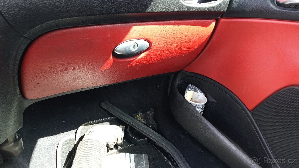 206 SW sedačky+ tapec - 9