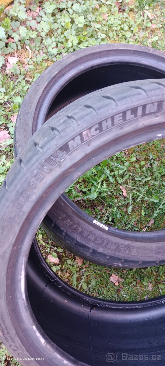 Prodám 4x letní 235/35R19 - 9