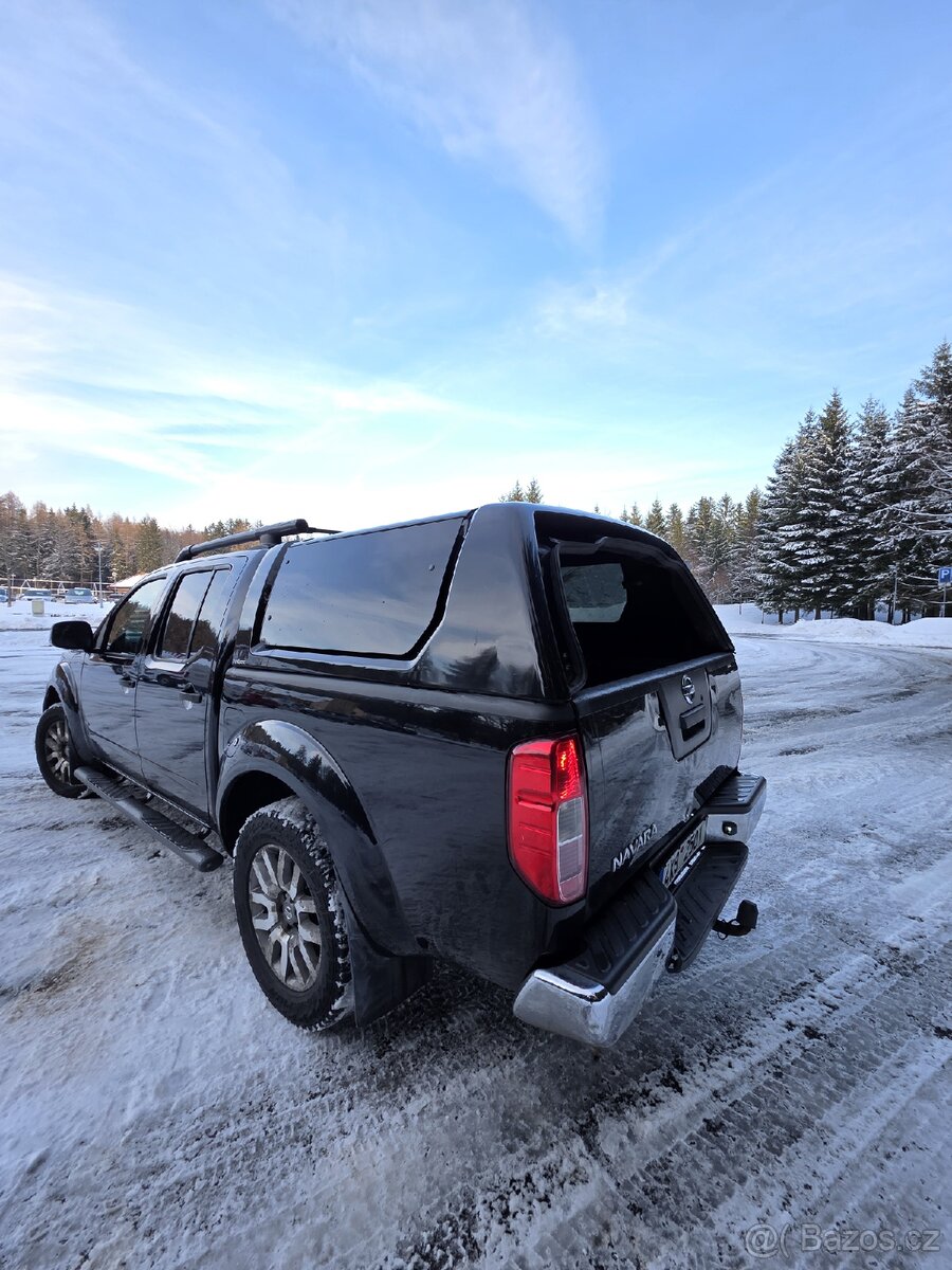 Nissan Navara 3.0D - 9