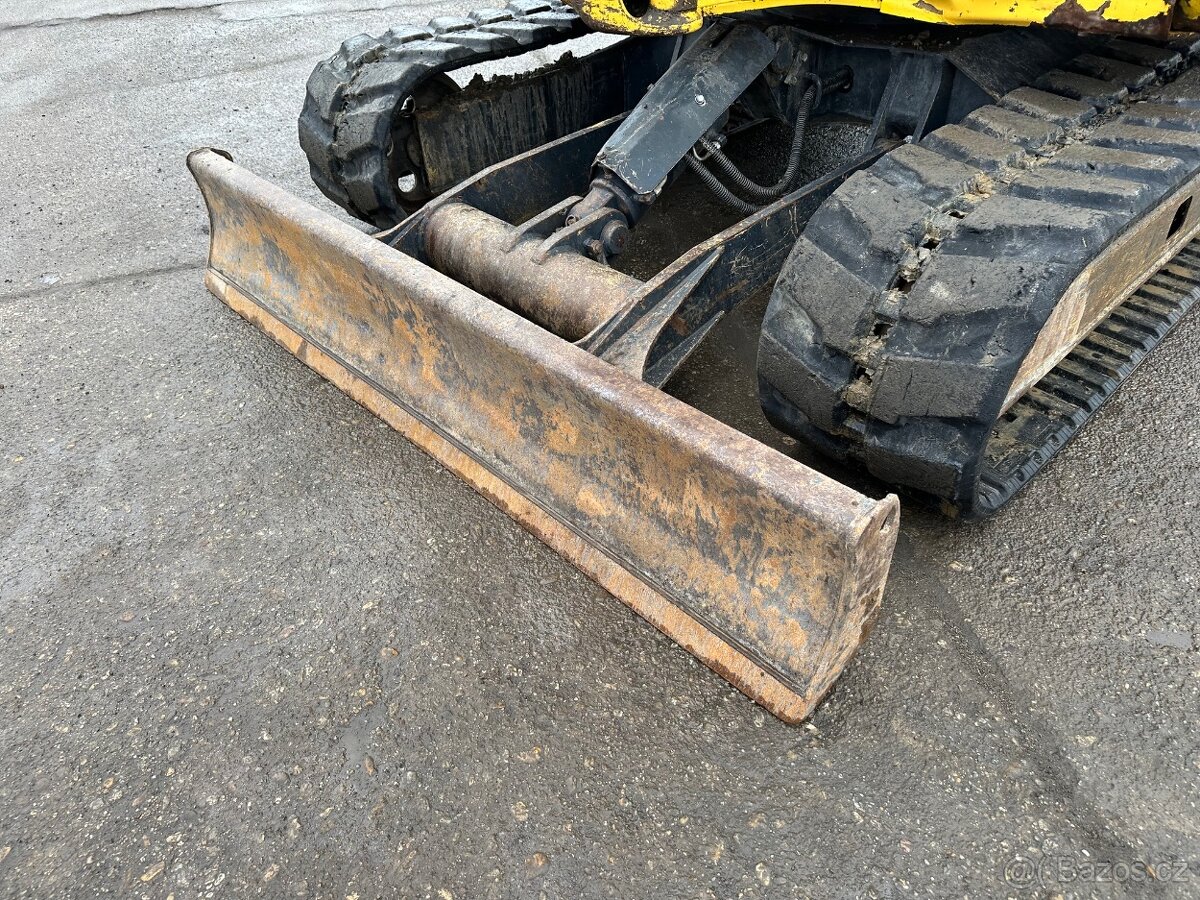 KOMATSU PC 80 MR-3 2012 VIN 112 - 9