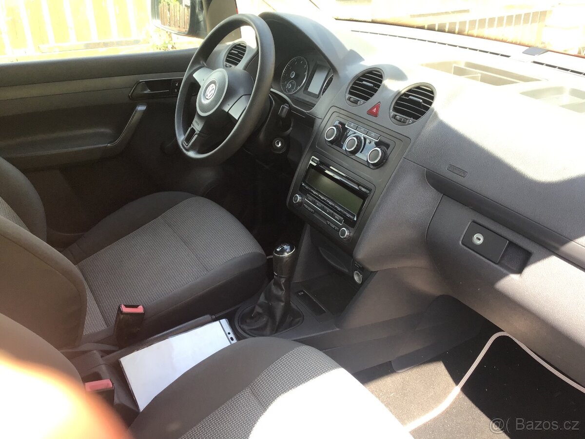 Prodam VW Caddy 1,2 Tsi 77Kw Rv.2015 - 9