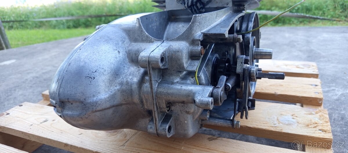 Velorex 350 motor- mechanika - 9