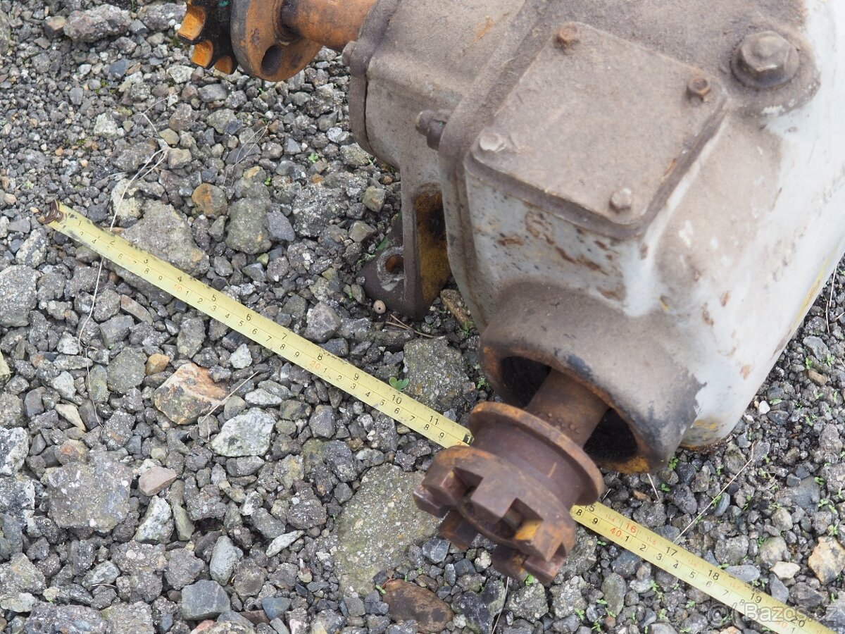 Úhlová převodovka převod - malotraktor - 9