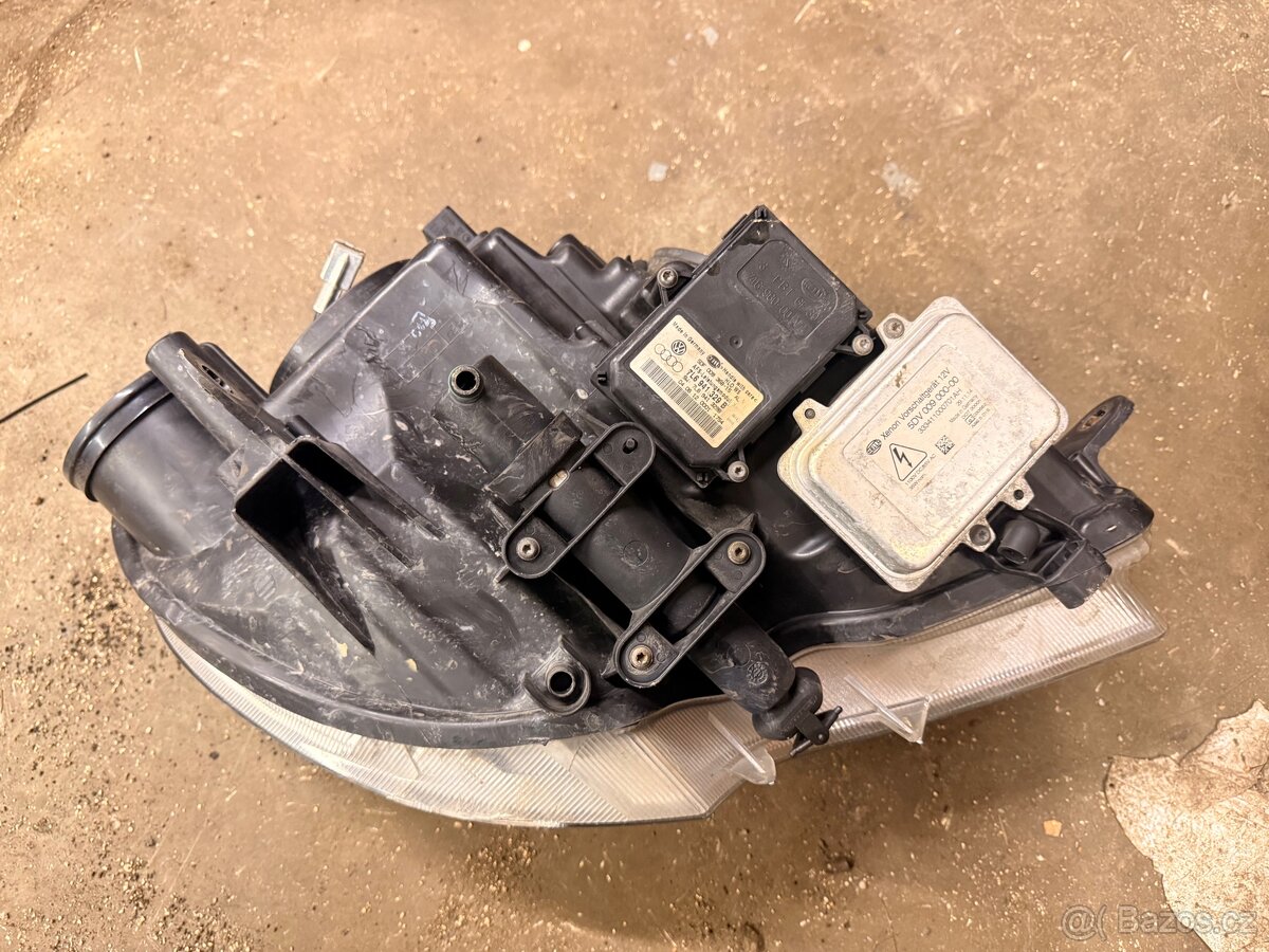 Prodám Bixenony Škoda Superb 2 - 9