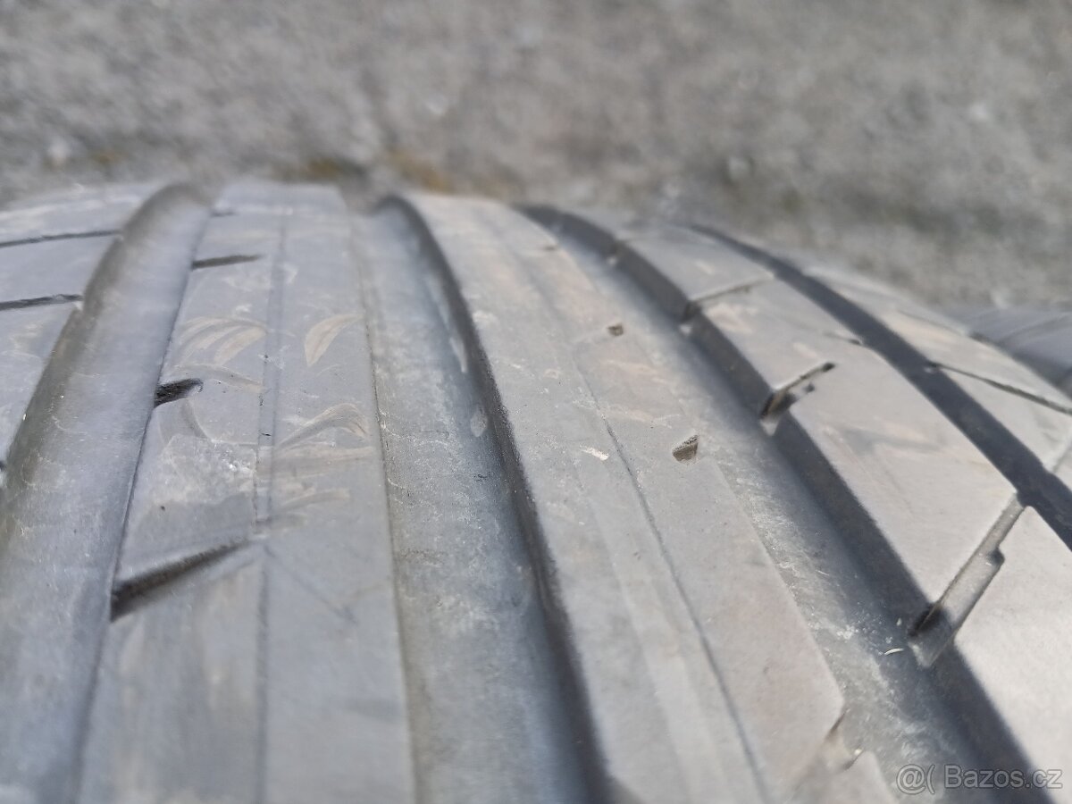 Prodám sadu ALU kol Alutec 225/60R17 letní - 9