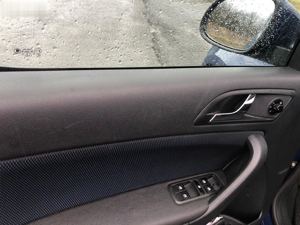 ŠKODA YETI, 2.0 TDI - 9