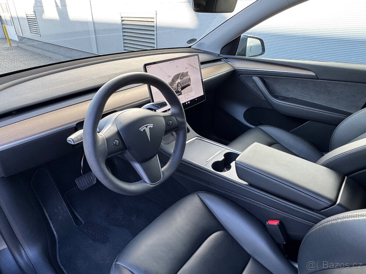 Tesla Model Y, Long Range 4x4 záruka 2030 DPH - 9