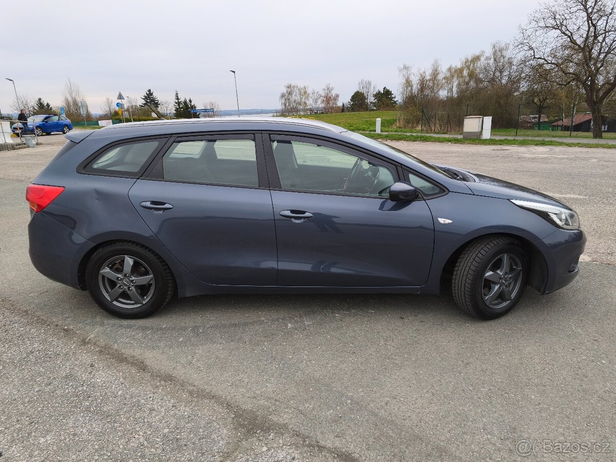 Kia ceed kombi 1.4 benzín+LPG - 9