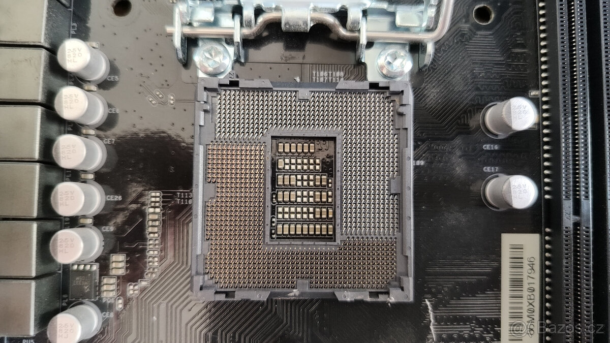 ASROCK Z370 Pro4 - 9