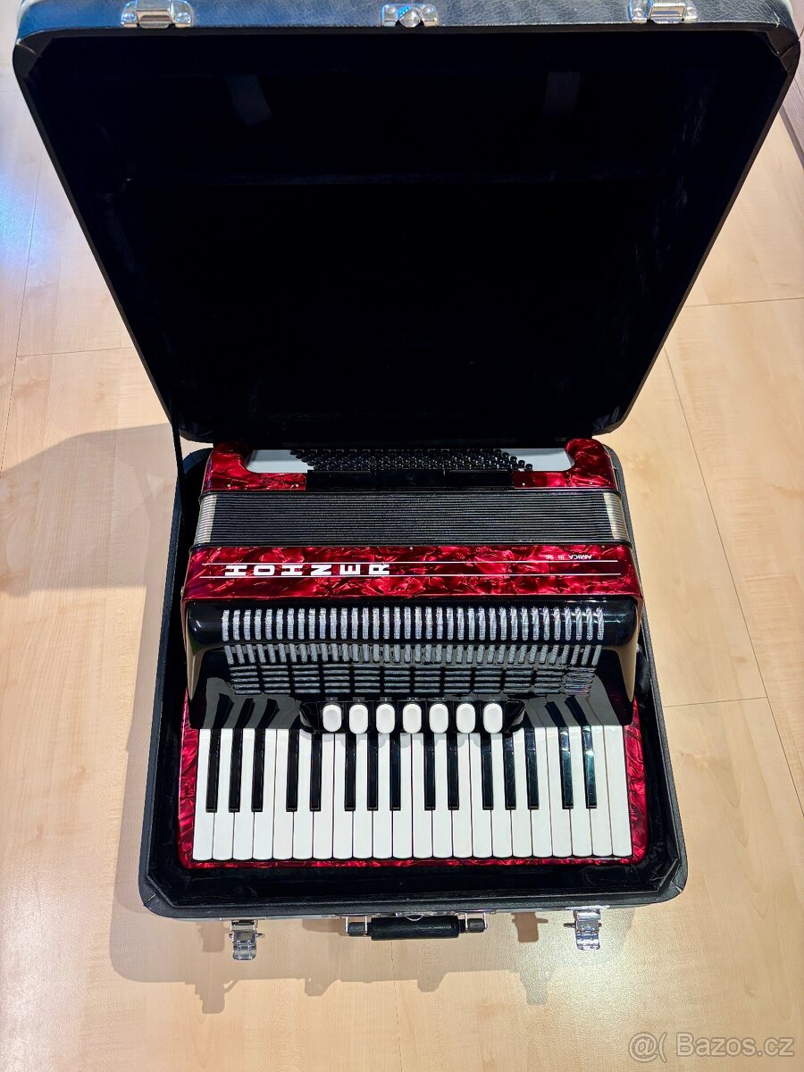 Akordeon Hohner Amica III 96 bas - 9
