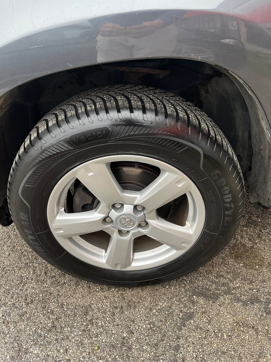 Toyota Rav4 D-4D 4x4 = Uzávierka, Top Stav, Bez korozie = - 9