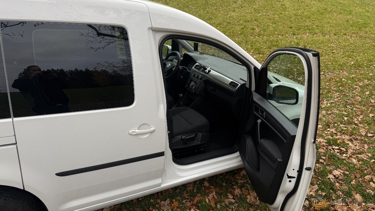 VW CADDY 2.0TDI 75kw -TEMPOMAT-MANUÁL-KLIMA - 9